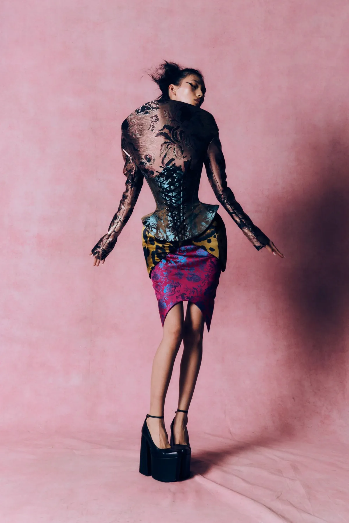 Harris Reed Fall 2026: From couture drama to wearable power Harris Reed Fall-Winter 2026