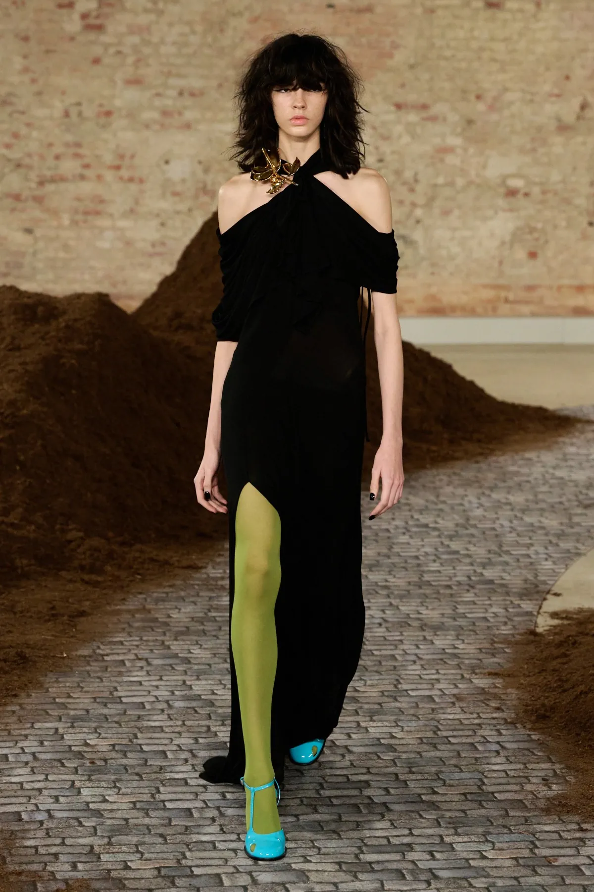 Moschino Fall 2026 proves Adrian Appiolaza has found his authorial edge Moschino Fall-Winter 2026 - Milan Fashion Week