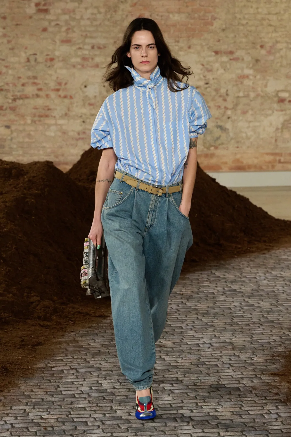 Moschino Fall 2026 proves Adrian Appiolaza has found his authorial edge Moschino Fall-Winter 2026 - Milan Fashion Week