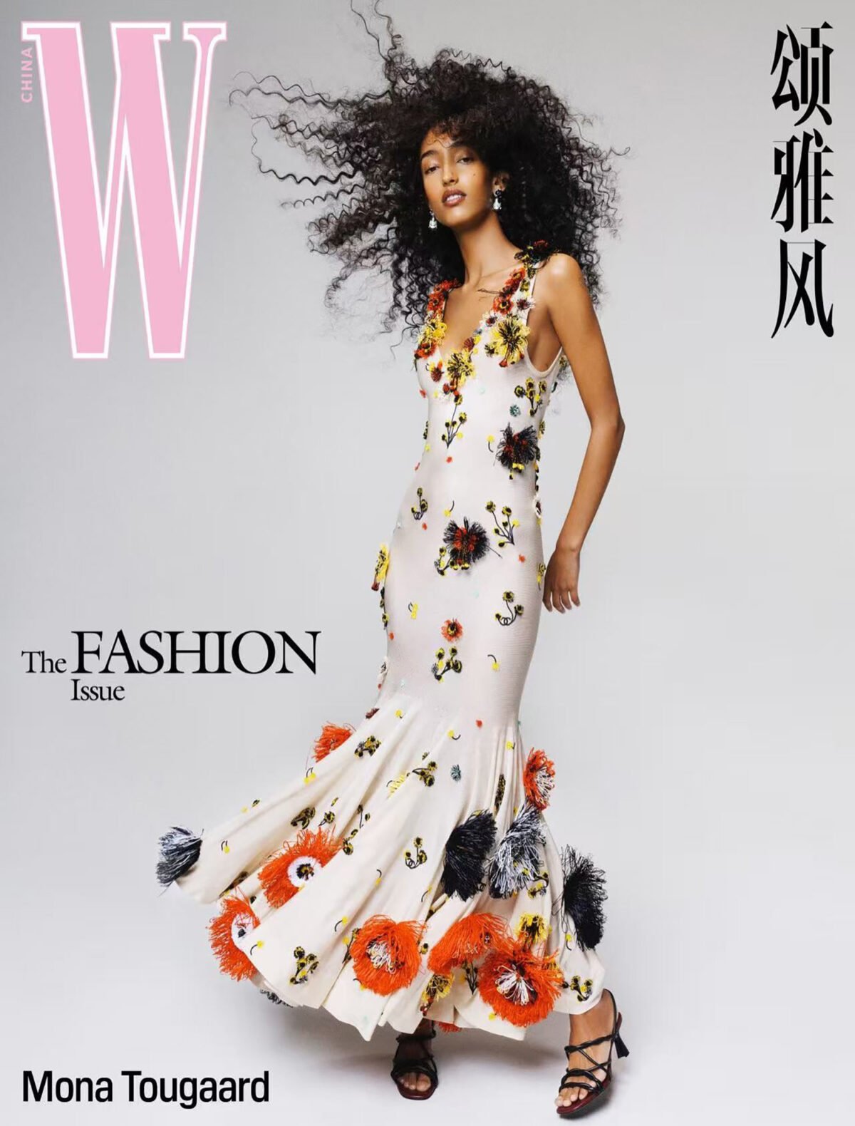 Penélope Cruz and Mona Tougaard cover W Magazine China #19 by Zhong Lin