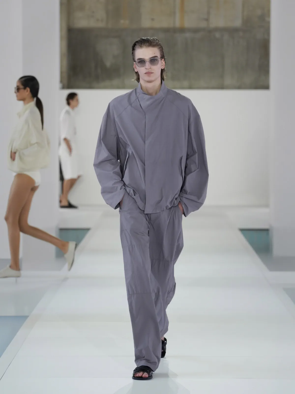 COS Spring 2026 Seoul show reclaims minimalist authority COS Spring-Summer 2026