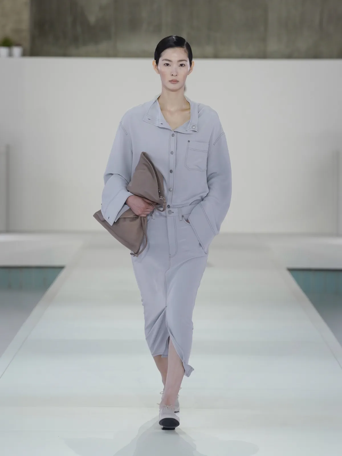 COS Spring 2026 Seoul show reclaims minimalist authority COS Spring-Summer 2026