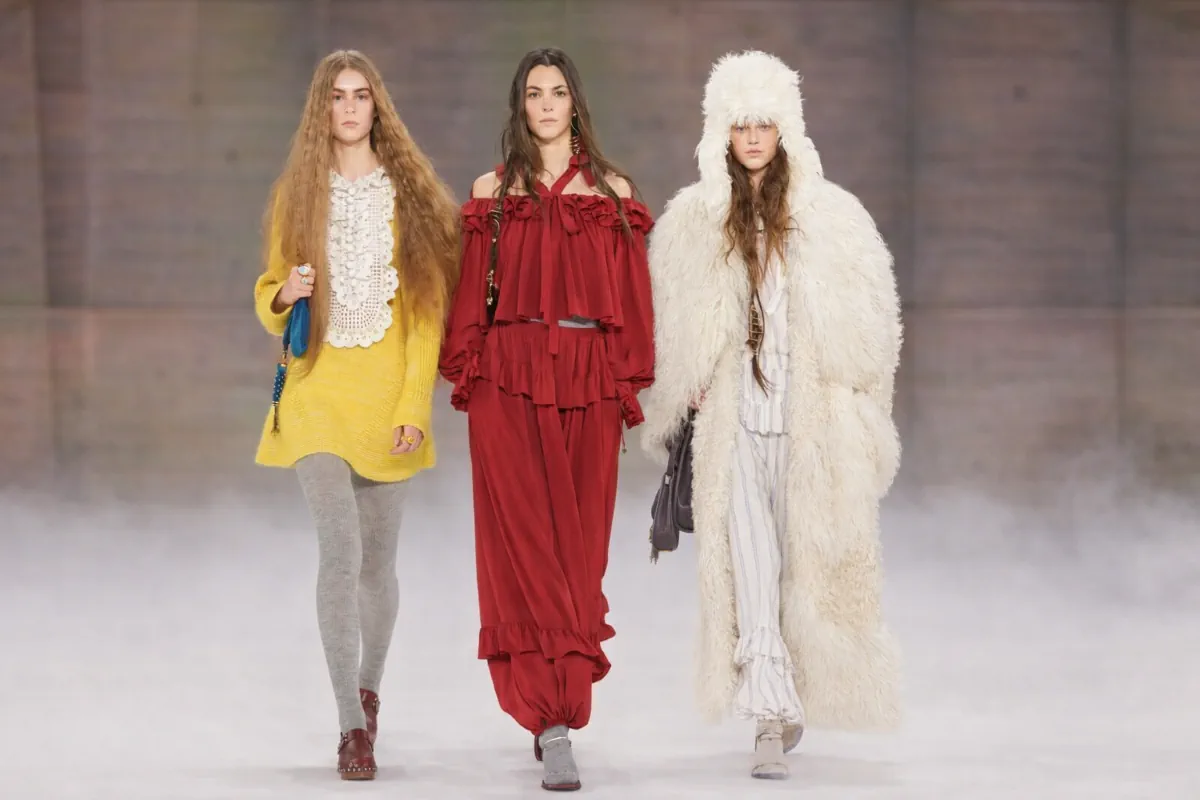 Chloé Fall 2026: Chemena Kamali rewrites bohemian fashion with precision Chloé Fall-Winter 2026 – Paris Fashion Week