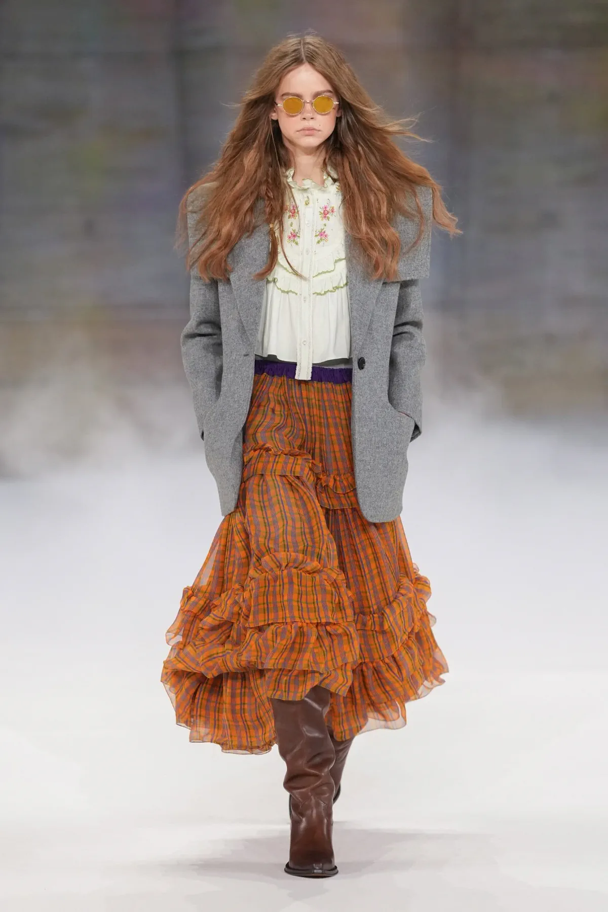 Chloé Fall 2026: Chemena Kamali rewrites bohemian fashion with precision Chloé Fall-Winter 2026 – Paris Fashion Week