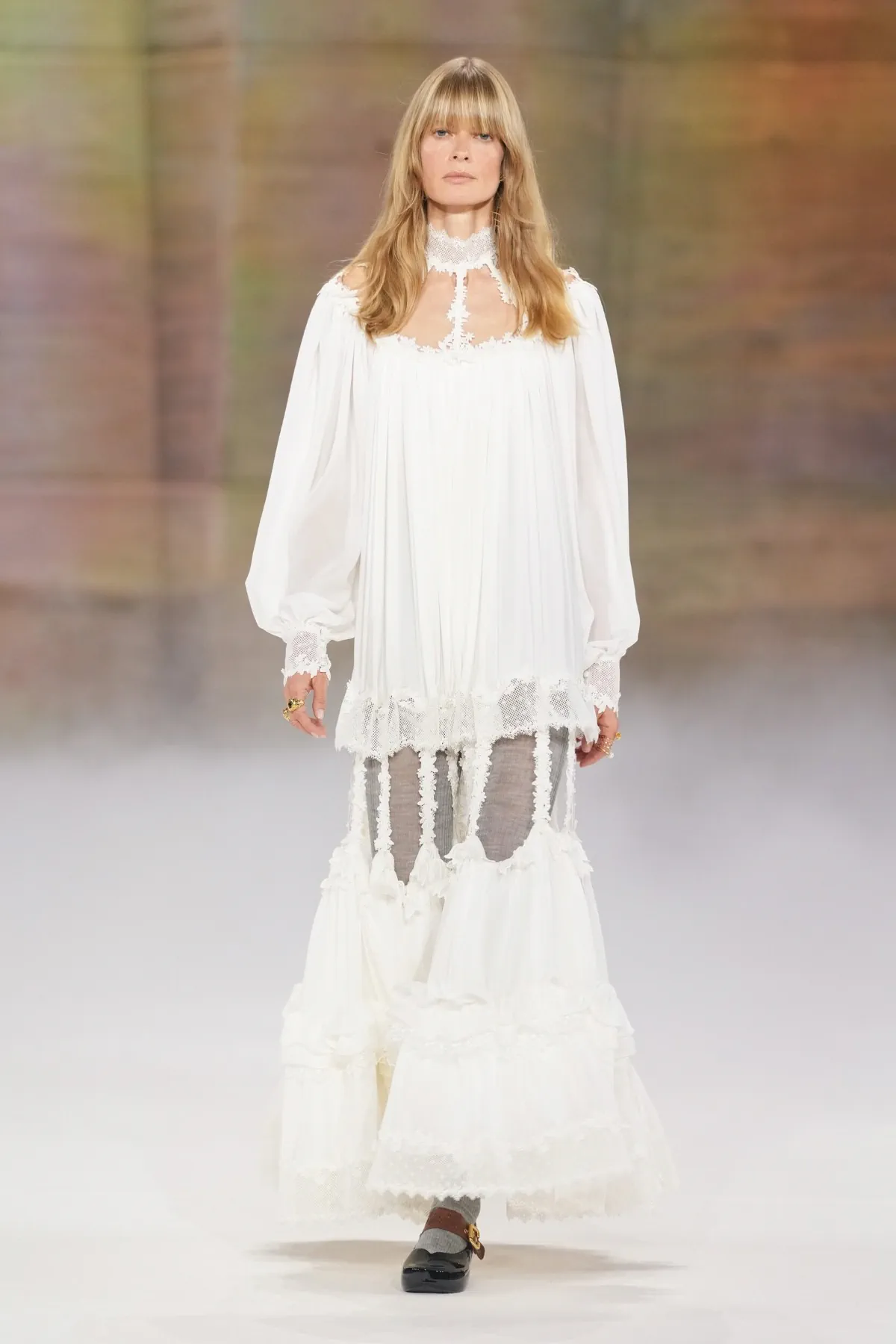 Chloé Fall 2026: Chemena Kamali rewrites bohemian fashion with precision Chloé Fall-Winter 2026 – Paris Fashion Week
