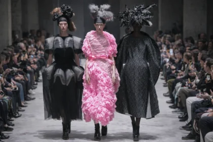 Comme des Garçons Fall-Winter 2026 - Paris Fashion Week