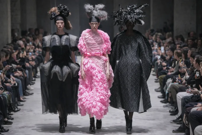 Comme des Garçons Fall-Winter 2026 - Paris Fashion Week