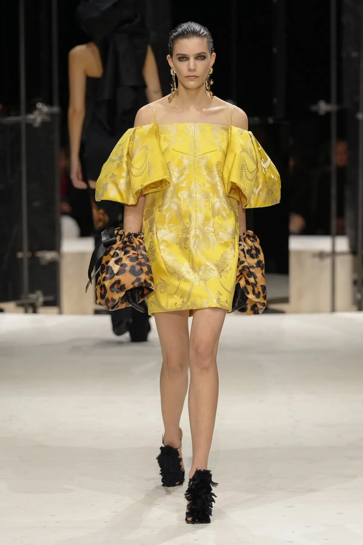 Givenchy Fall-Winter 2026 - Paris Fashion Week