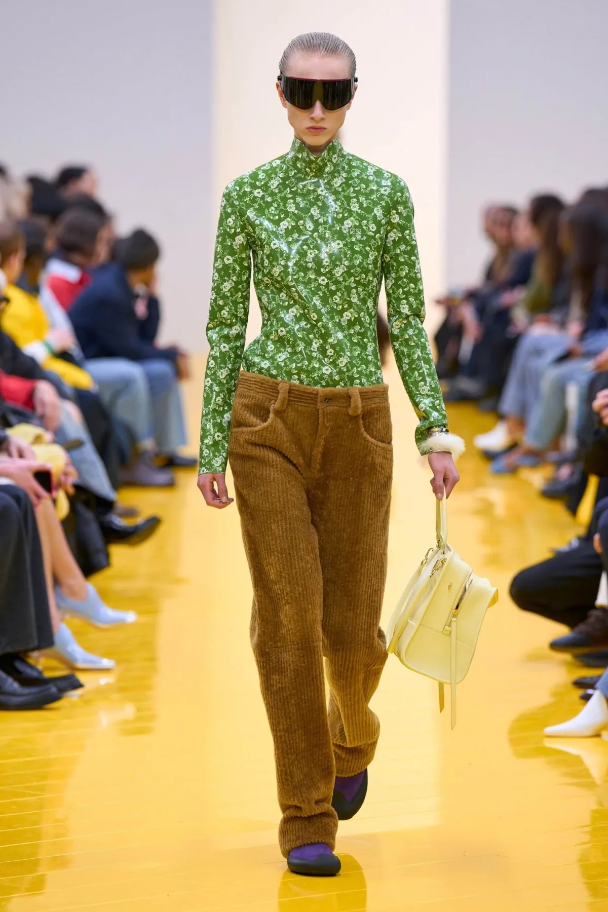 Loewe Fall 2026 reinvents craft through latex, sculpture and menswear Loewe Fall-Winter 2026 - Paris Fashion Week