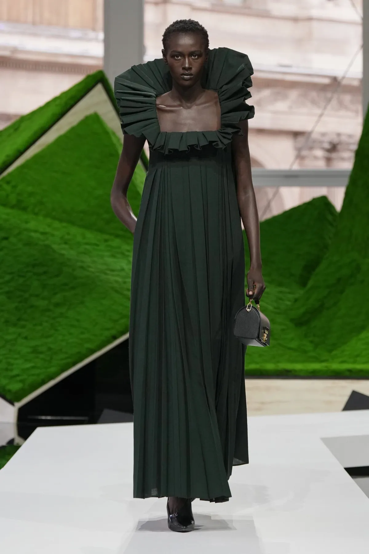 Louis Vuitton Fall-Winter 2026 - Paris Fashion Week