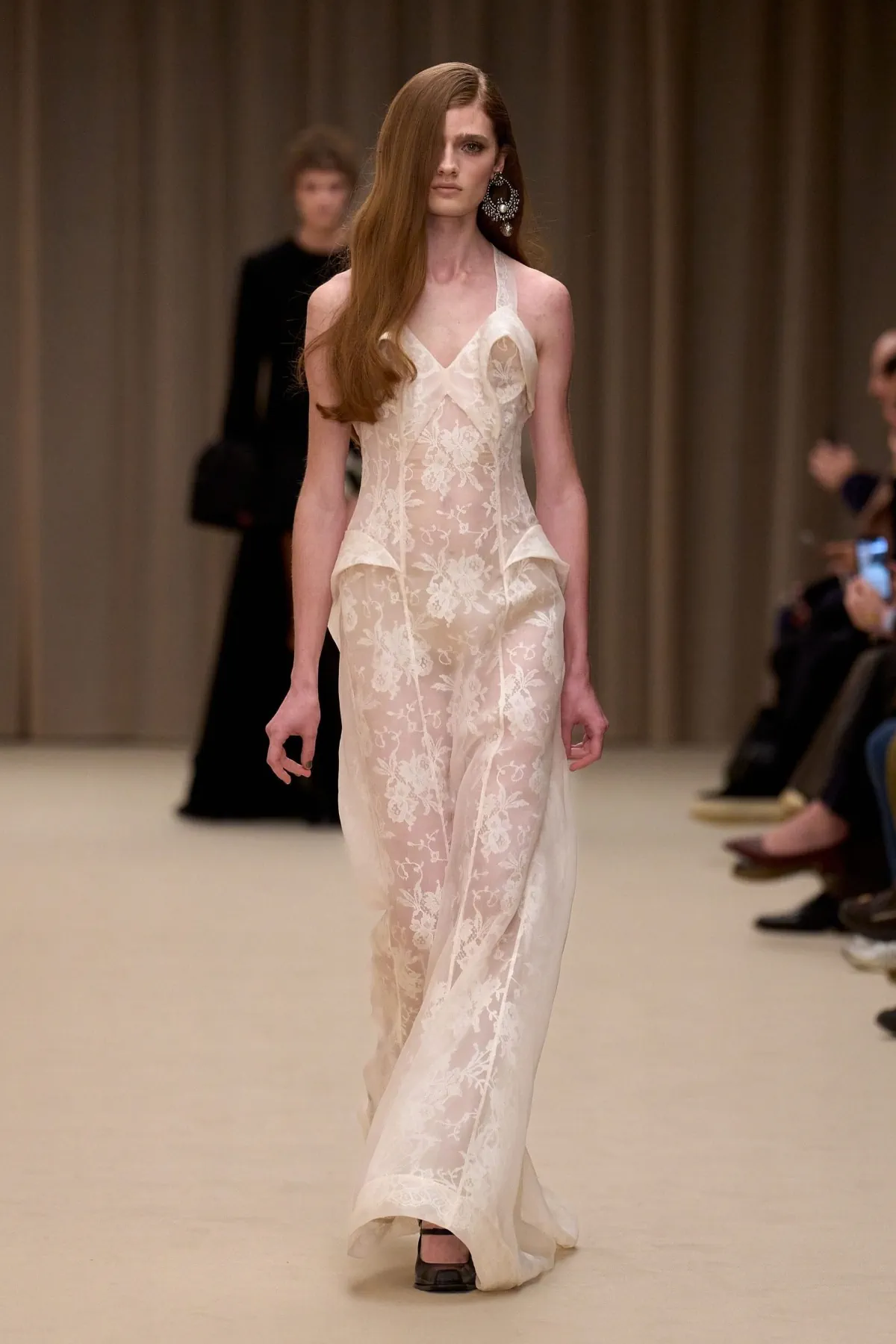 McQueen Fall-Winter 2026 - Paris Fashion Week