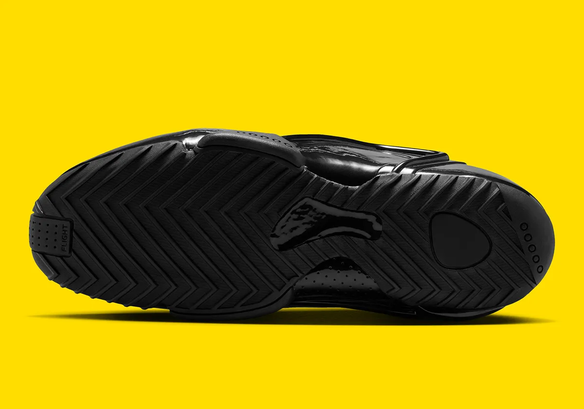 Nike Zoom Hyperflight "Black" comes back as Y2K performance design finally clicks Nike Zoom Hyperflight "Black" comes back as Y2K performance design finally clicks