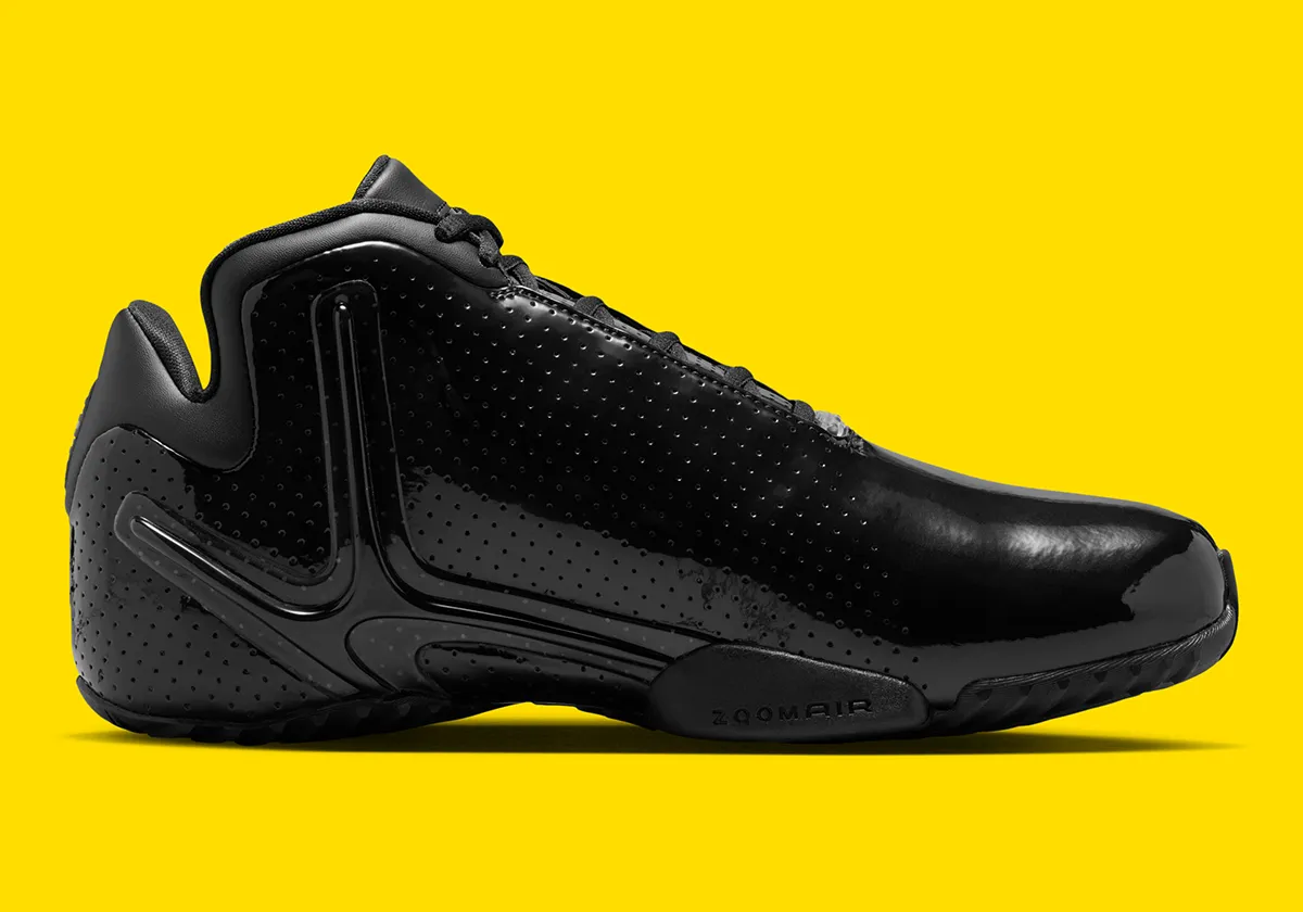 Nike Zoom Hyperflight "Black" comes back as Y2K performance design finally clicks Nike Zoom Hyperflight "Black" comes back as Y2K performance design finally clicks