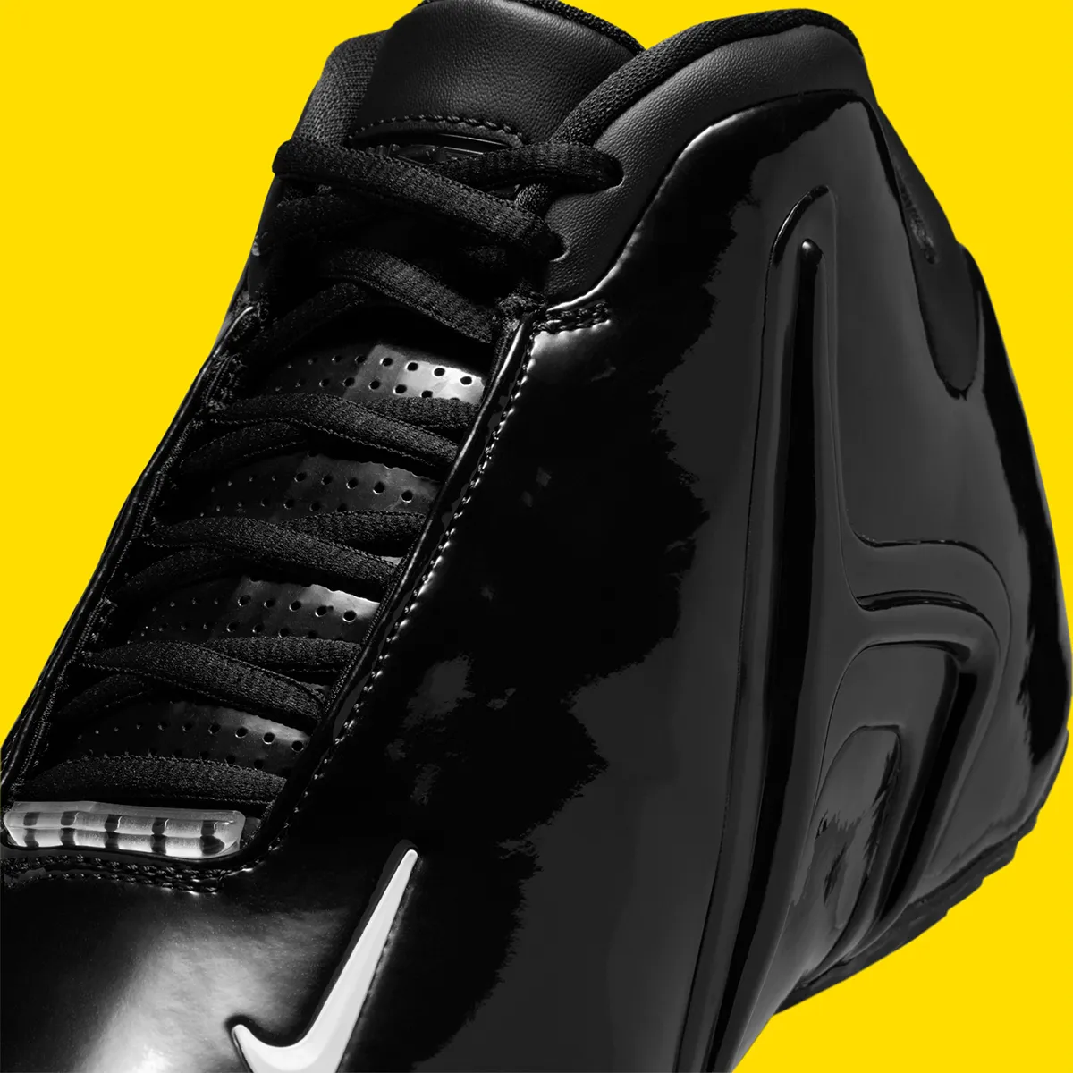 Nike Zoom Hyperflight "Black" comes back as Y2K performance design finally clicks Nike Zoom Hyperflight "Black" comes back as Y2K performance design finally clicks