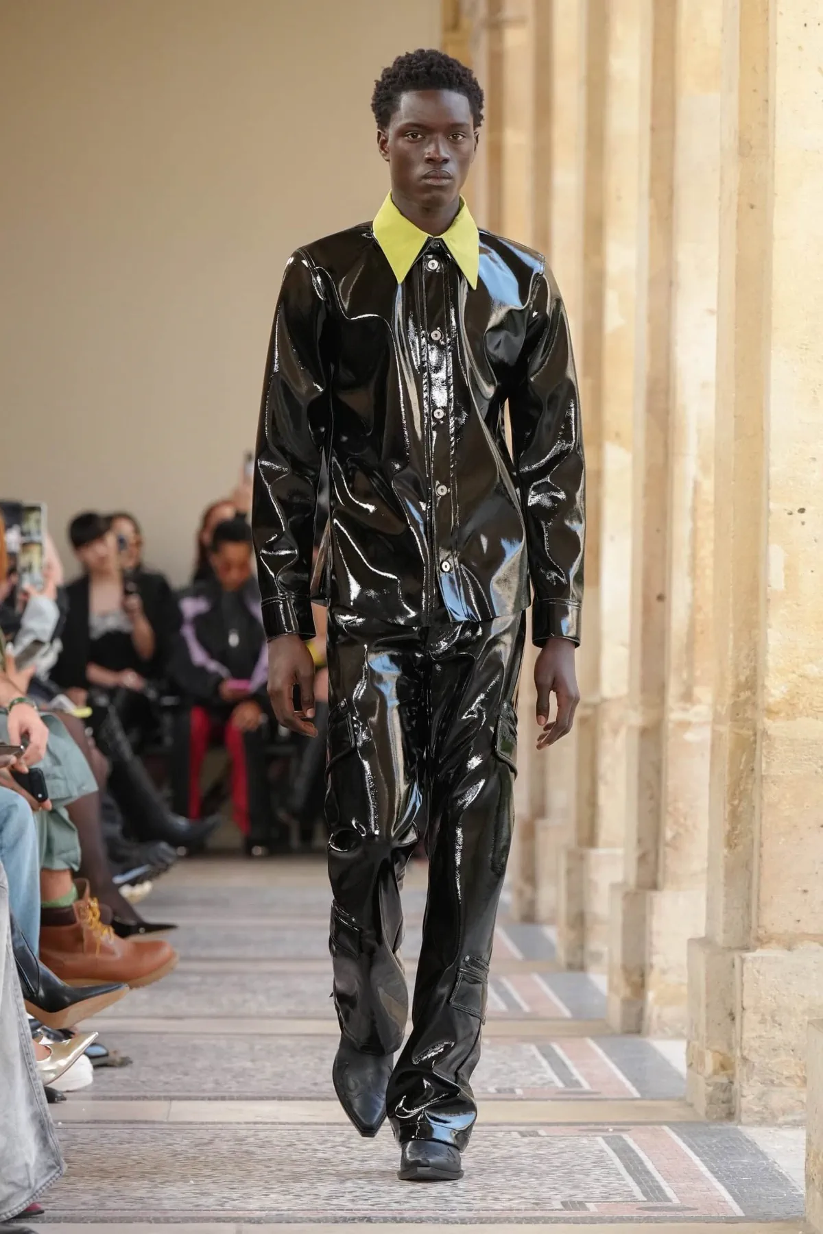Off-White Fall-Winter 2026 – Paris Fashion Week