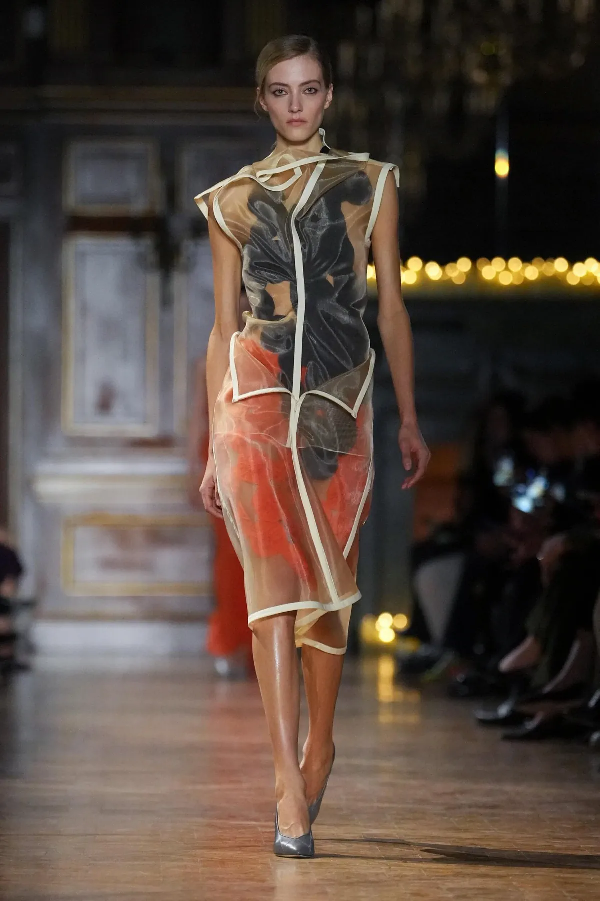 Victoria Beckham Fall-Winter 2026 - Paris Fashion Week