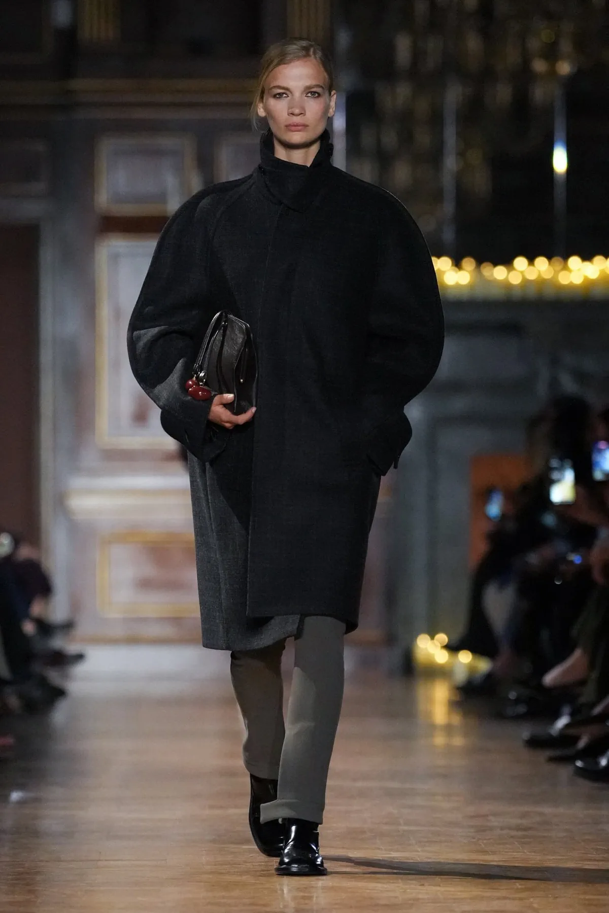 Victoria Beckham Fall-Winter 2026 - Paris Fashion Week