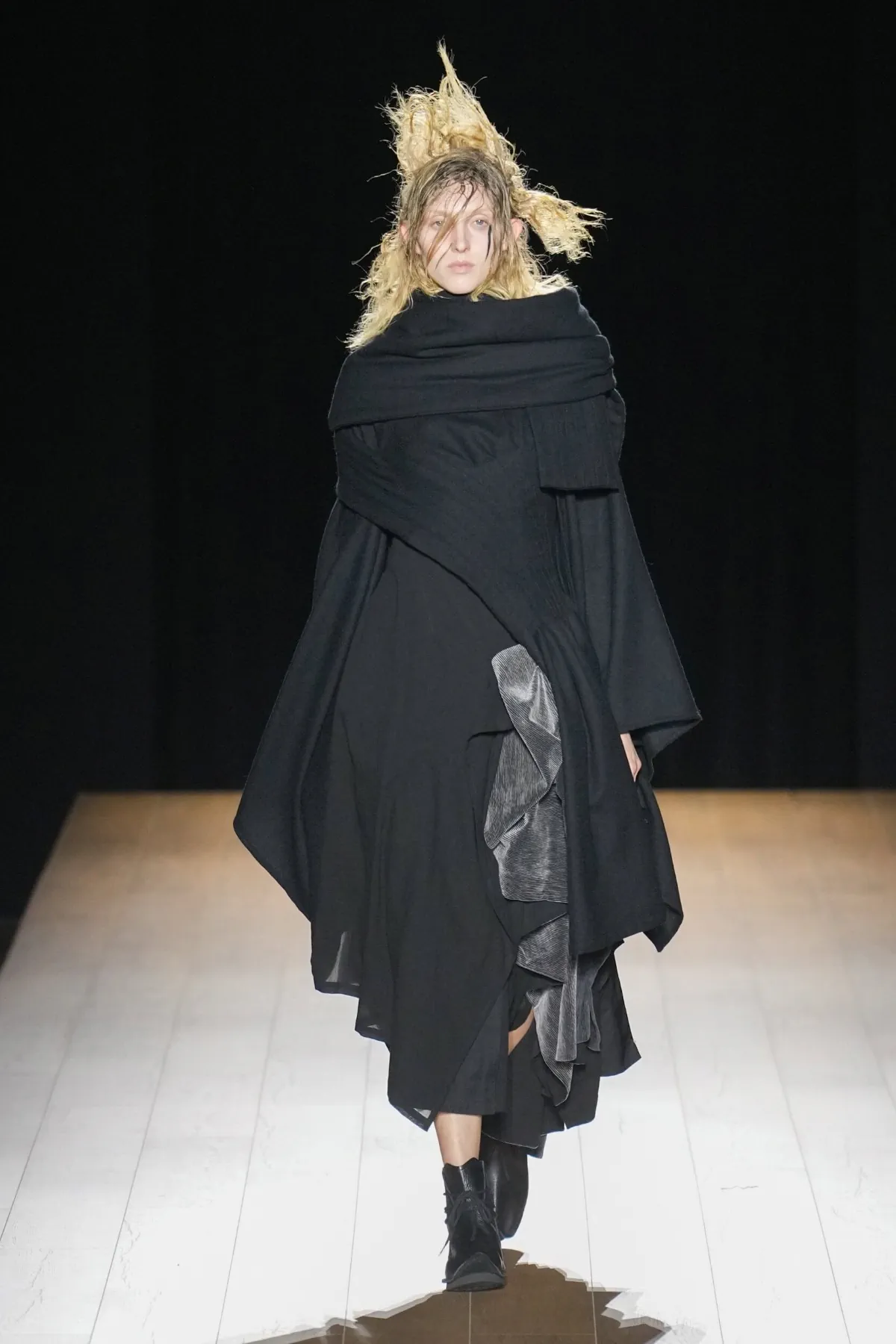 Yohji Yamamoto Fall-Winter 2026 - Paris Fashion Week