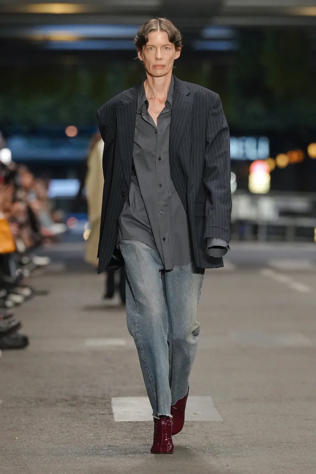 Vetements returns to Paris, and Spring 2027 comes quietly undone Vetements Spring-Summer 2027 - Paris Fashion Week Men's