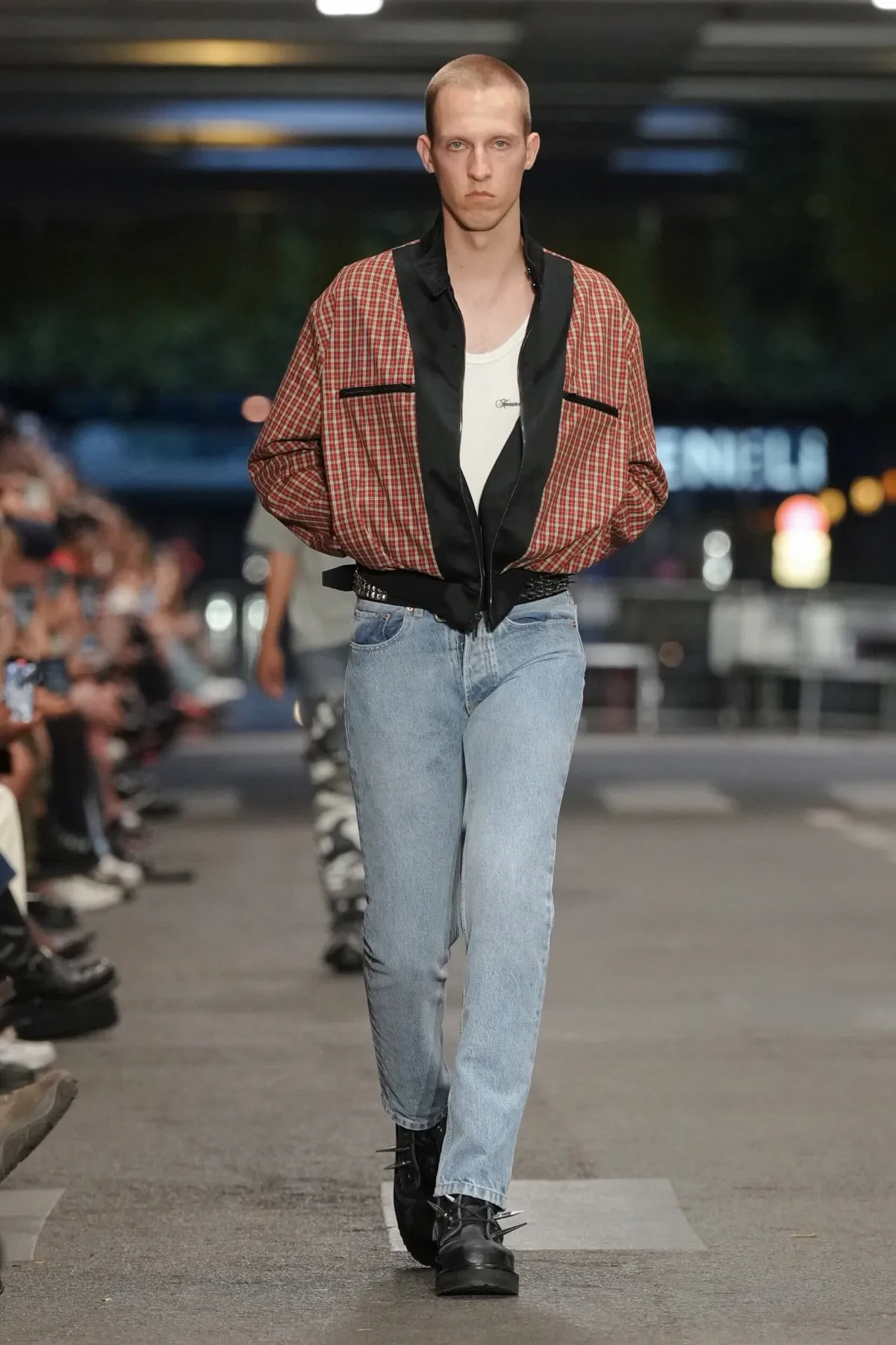 Vetements returns to Paris, and Spring 2027 comes quietly undone Vetements Spring-Summer 2027 - Paris Fashion Week Men's