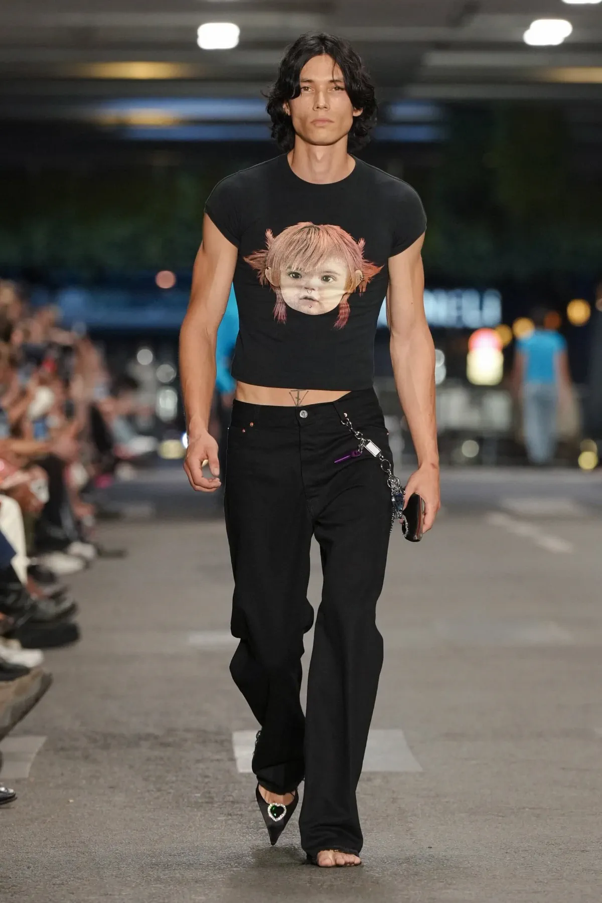Vetements returns to Paris, and Spring 2027 comes quietly undone Vetements Spring-Summer 2027 - Paris Fashion Week Men's