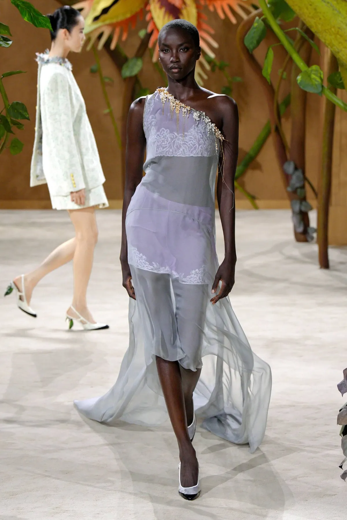 Chanel Haute Couture Fall 2026 turns the fairy tale into a quiet act of power Chanel Haute Couture Fall-Winter 2026
