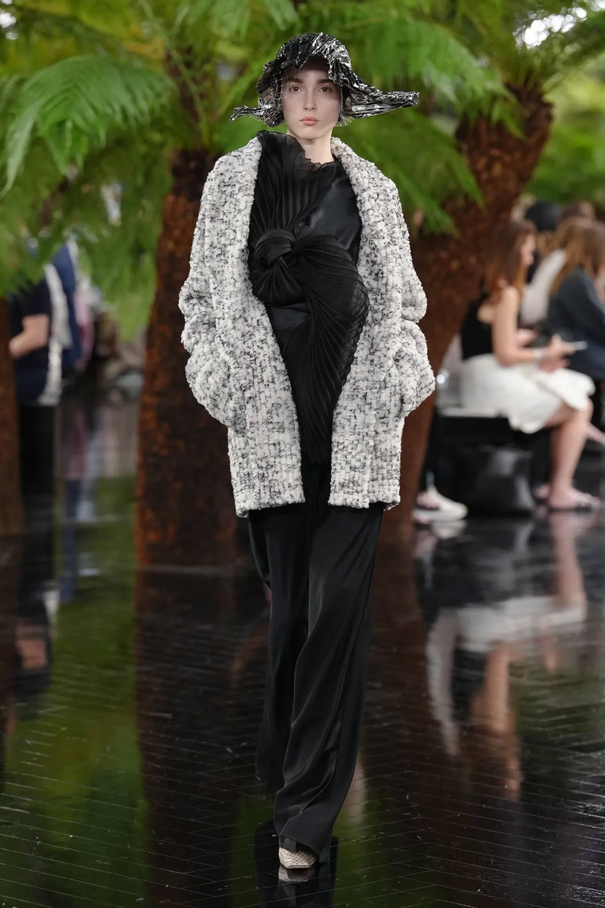 Dior Fall 2026 Haute Couture turns softness into structure Christian Dior Haute Couture Fall-Winter 2026