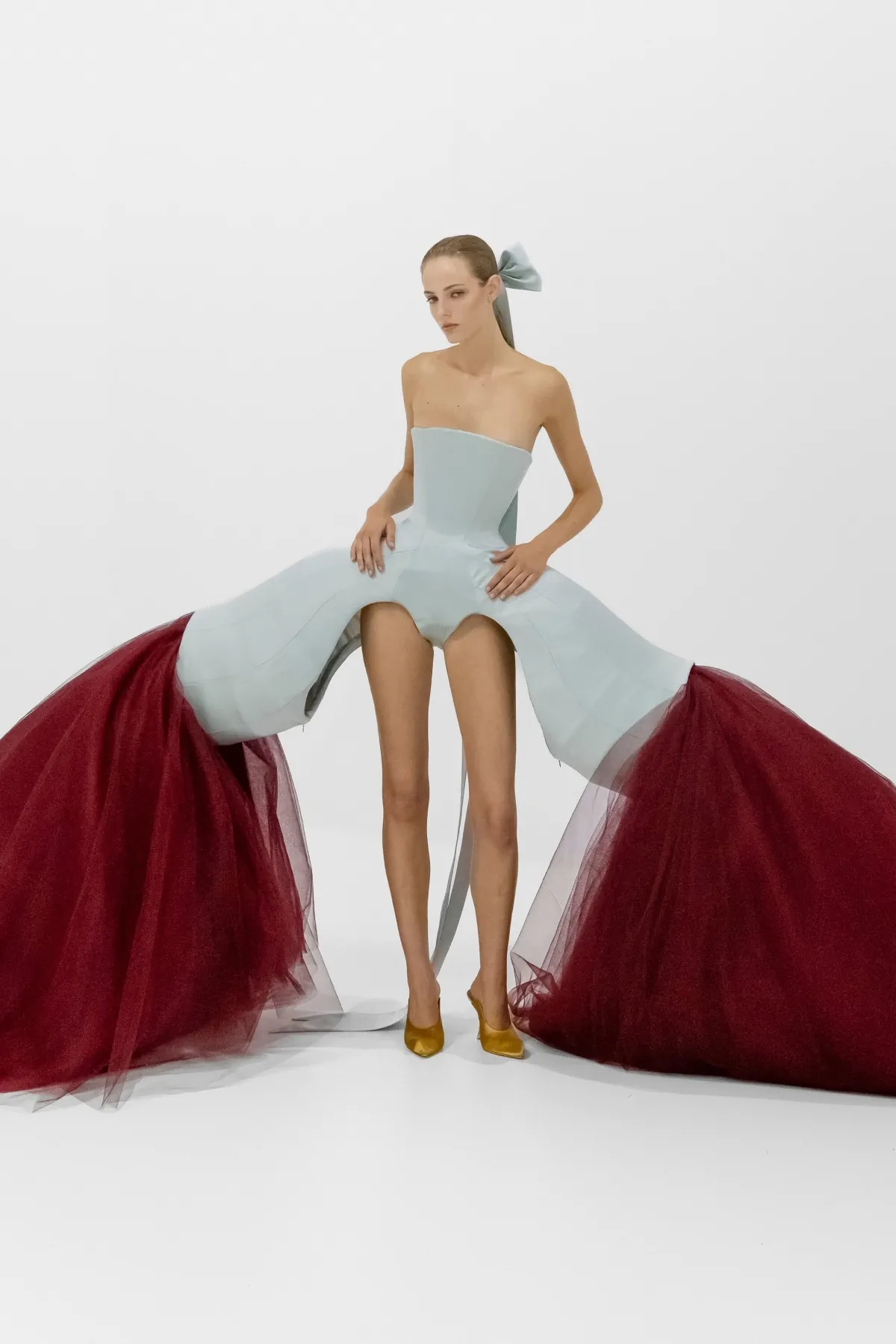 Jean Paul Gaultier Fall 2026 Haute Couture: Duran Lantink redraws the body with nerve Jean Paul Gaultier Haute Couture Fall-Winter 2026