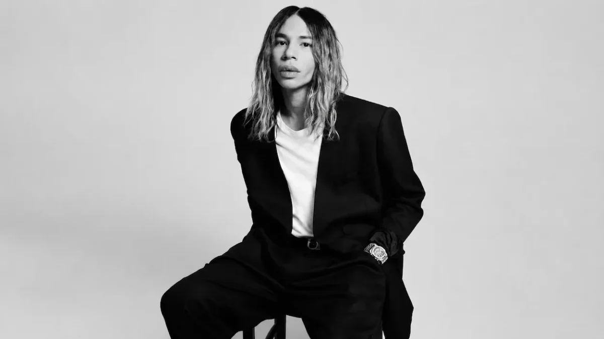 Olivier Rousteing brings his metal dreams home to Rabanne Olivier Rousteing brings his metal dreams home to Rabanne