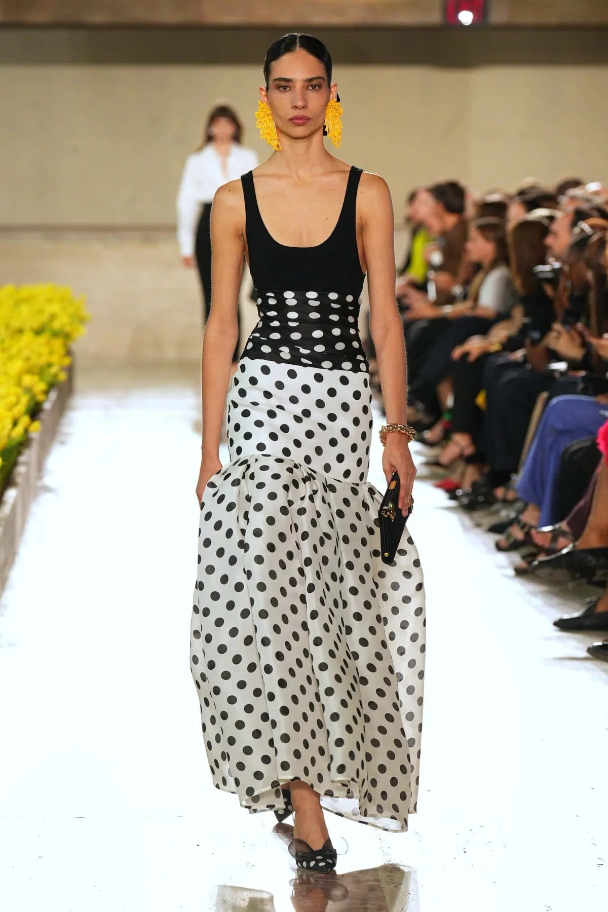 Carolina Herrera Spring 2027 turns New York into a celebration of modern elegance Carolina Herrera Spring 2027 turns New York into a celebration of modern elegance