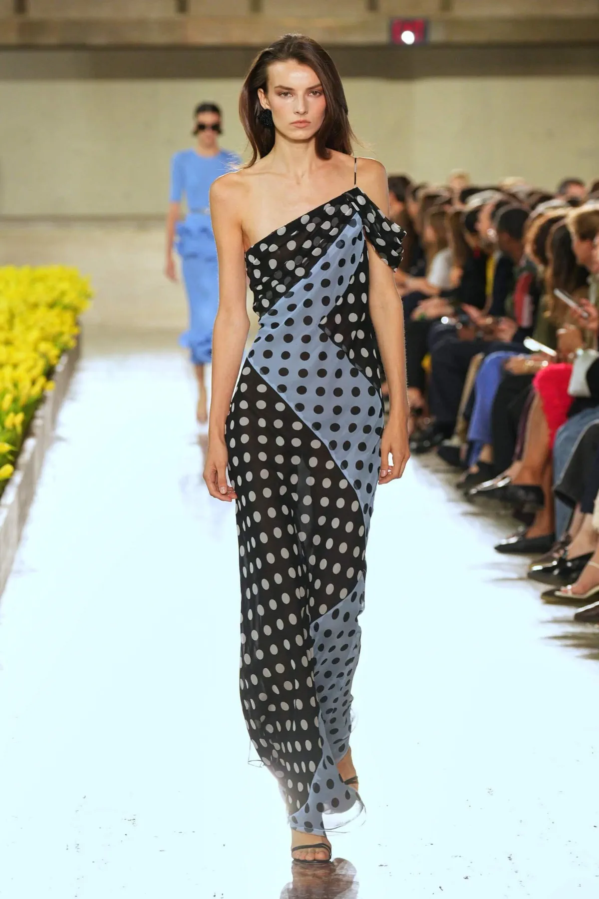 Carolina Herrera Spring 2027 turns New York into a celebration of modern elegance Carolina Herrera Spring 2027 turns New York into a celebration of modern elegance
