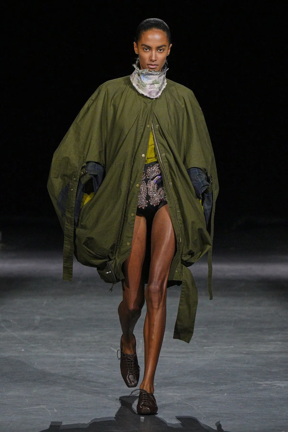 Erdem Spring 2027 walks the high wire between tailoring and illusion Erdem Spring 2027 walks the high wire between tailoring and illusion