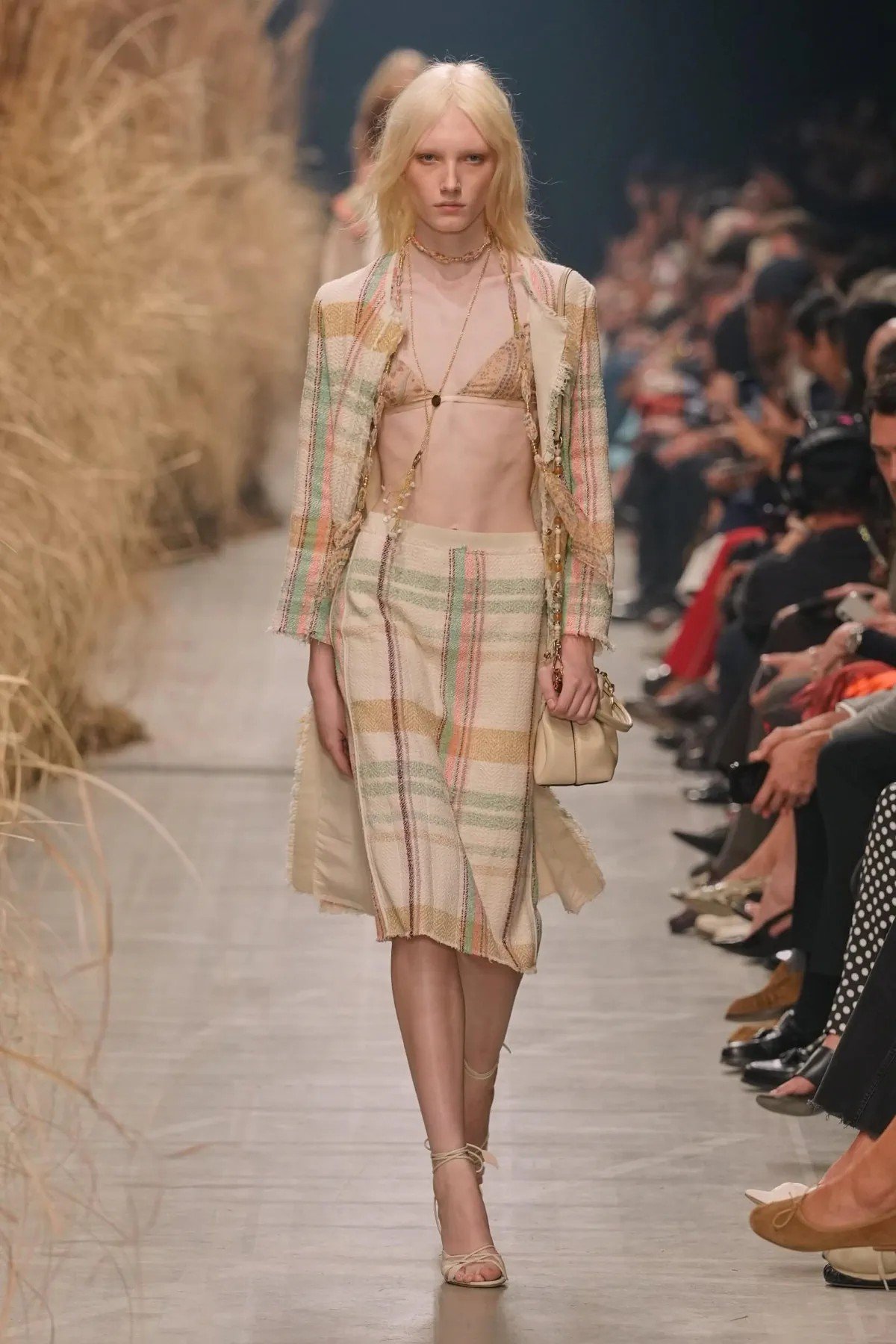 Etro Spring 2027 softens the House codes for a new chapter Etro Spring-Summer 2027 - Milan Fashion Week