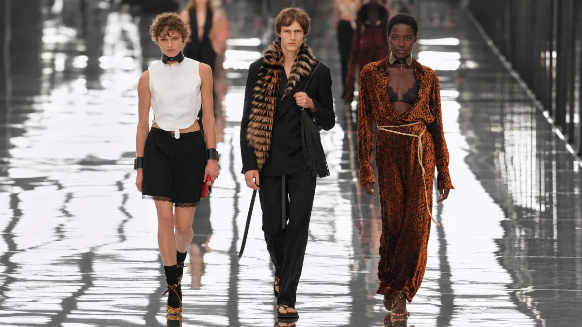 Fendi transformed Spring 2027 into a hall of mirrors, making the audience part of the show Fendi Spring-Summer 2027 - Milan Fashion Week