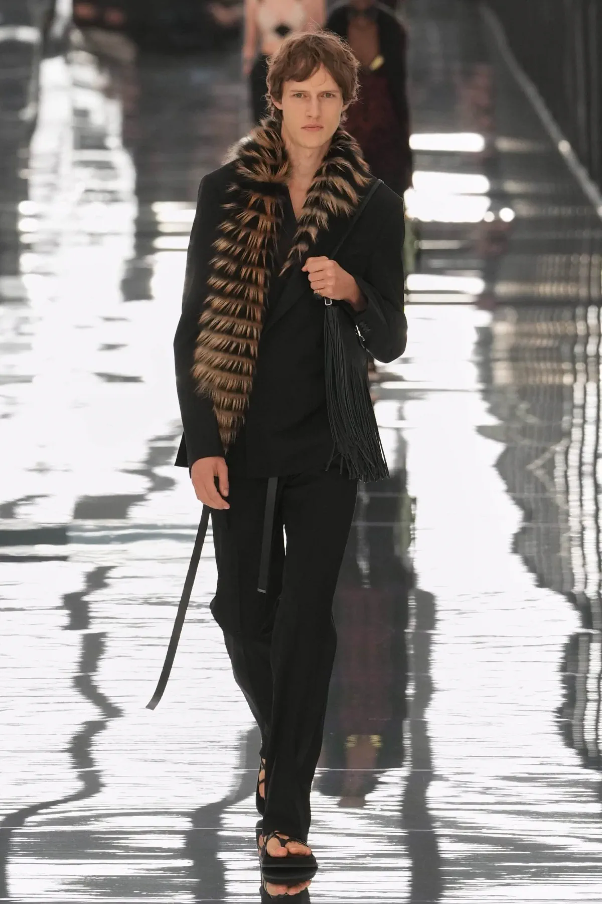 Fendi transformed Spring 2027 into a hall of mirrors, making the audience part of the show Fendi Spring-Summer 2027 - Milan Fashion Week
