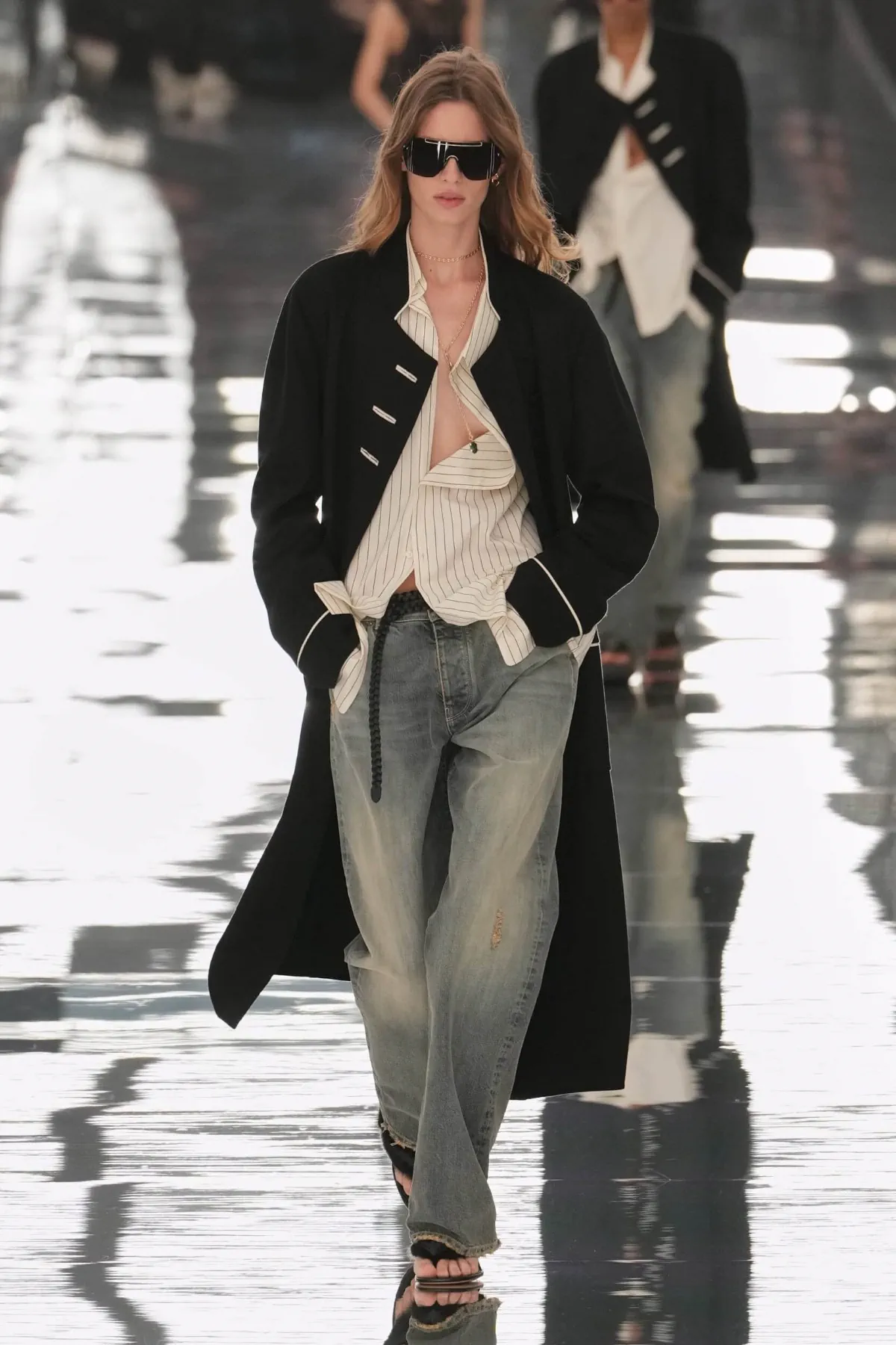 Fendi transformed Spring 2027 into a hall of mirrors, making the audience part of the show Fendi Spring-Summer 2027 - Milan Fashion Week