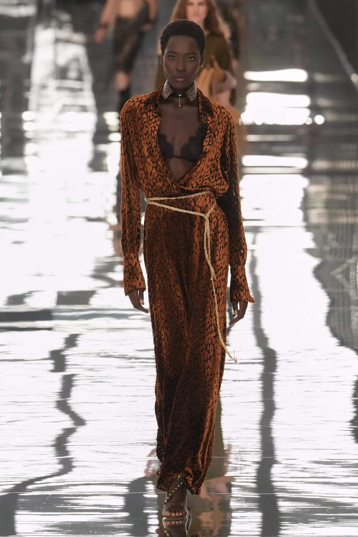 Fendi transformed Spring 2027 into a hall of mirrors, making the audience part of the show Fendi Spring-Summer 2027 - Milan Fashion Week