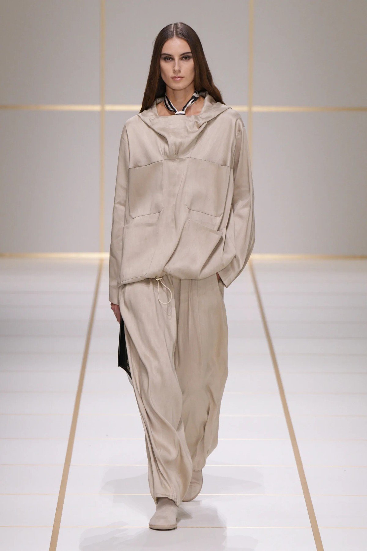 Giorgio Armani Spring 2027 reconsiders the House codes through structure and restraint Giorgio Armani Spring-Summer 2027 - Milan Fashion Week