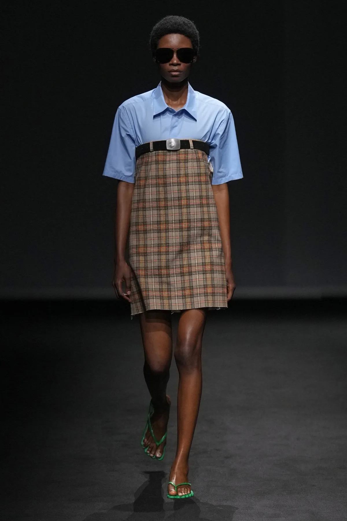 For Spring 2027, MM6 Maison Margiela turns a private joke into a design philosophy at Milan's Stock Exchange MM6 Maison Margiela Spring-Summer 2027 - Milan Fashion Week