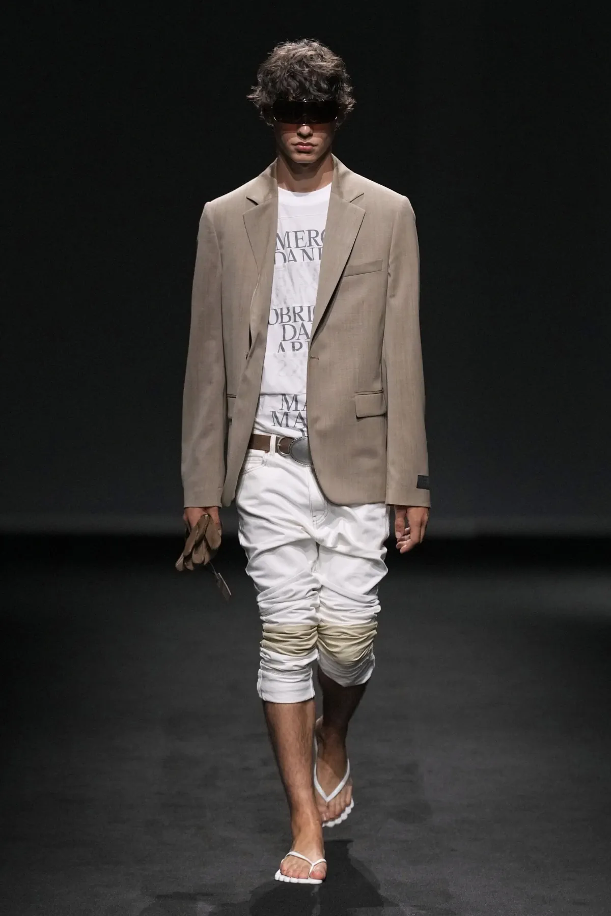 For Spring 2027, MM6 Maison Margiela turns a private joke into a design philosophy at Milan's Stock Exchange MM6 Maison Margiela Spring-Summer 2027 - Milan Fashion Week