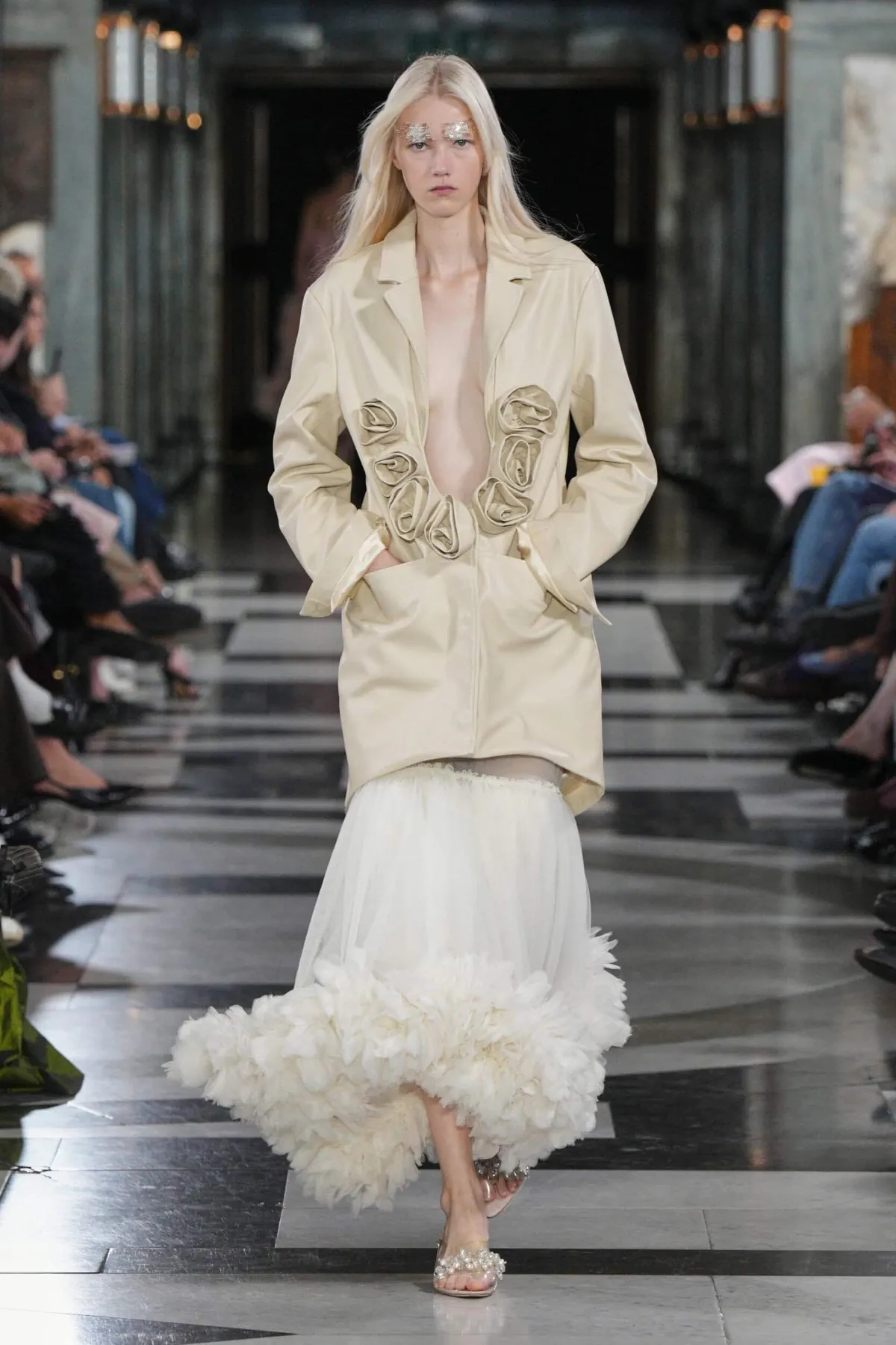 Simone Rocha Spring 2027 finds strength in vulnerability Simone Rocha Spring-Summer 2027 - London Fashion Week
