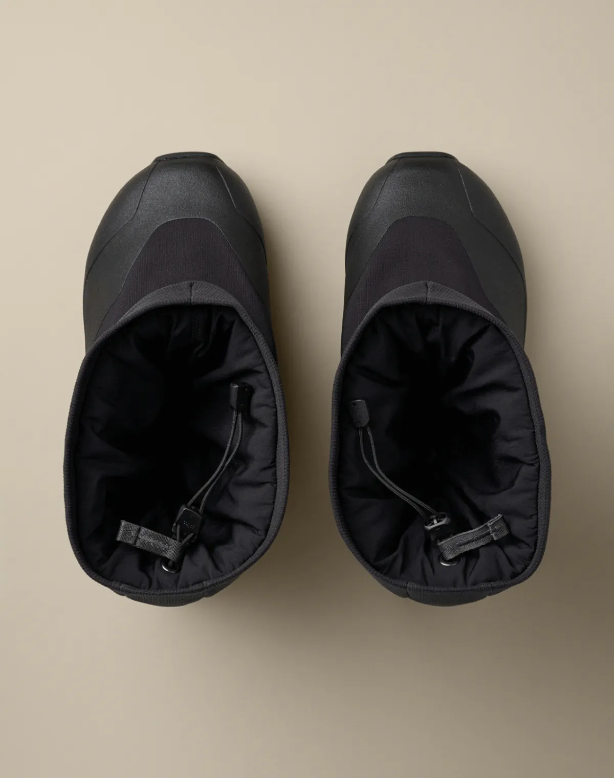 Arc’teryx Postour 2-in-1 boot brings recovery footwear outdoors Arc’teryx Postour 2-in-1 boot brings recovery footwear outdoors