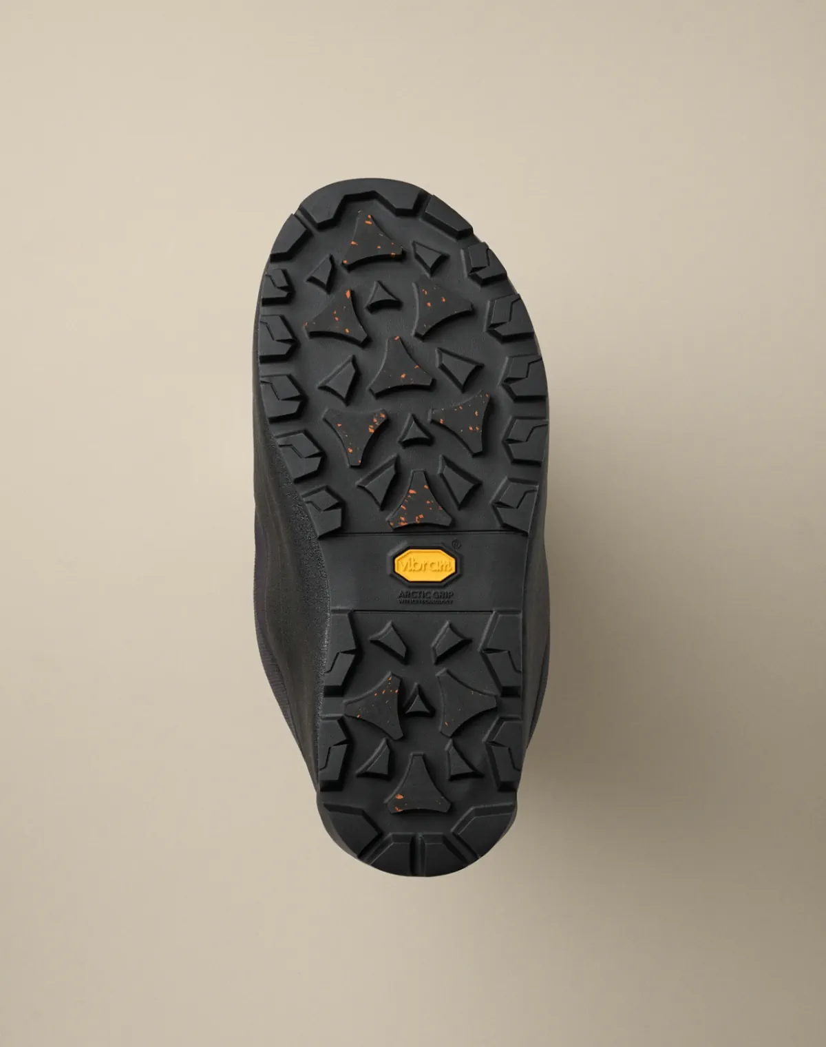 Arc’teryx Postour 2-in-1 boot brings recovery footwear outdoors Arc’teryx Postour 2-in-1 boot brings recovery footwear outdoors