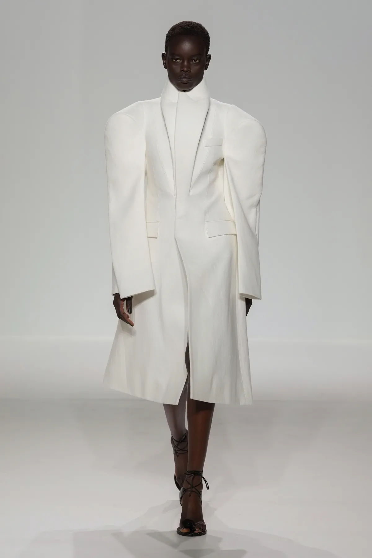 Jean Paul Gaultier Spring 2027 finds a new balance between experiment and wearability Jean Paul Gaultier Spring-Summer 2027 - Paris Fashion Week