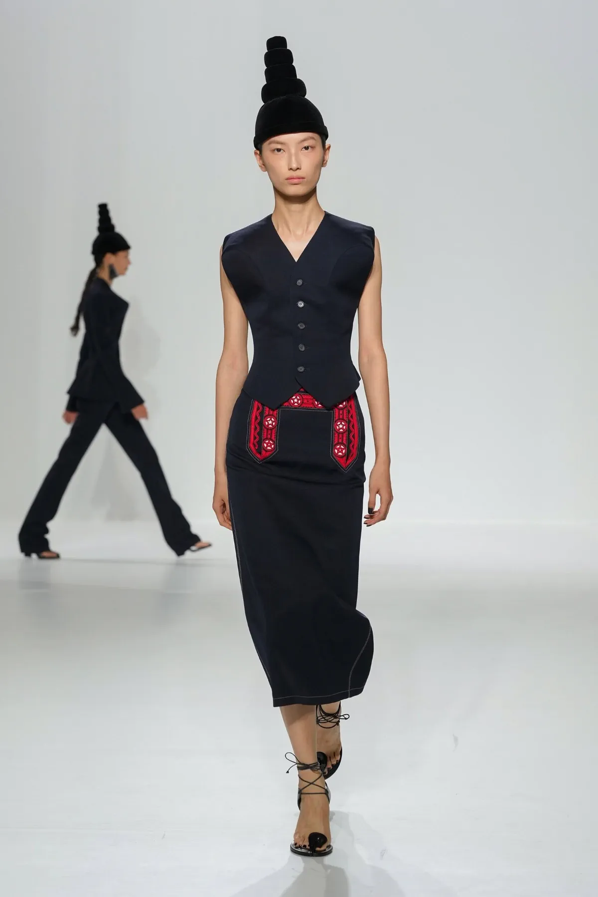 Jean Paul Gaultier Spring 2027 finds a new balance between experiment and wearability Jean Paul Gaultier Spring-Summer 2027 - Paris Fashion Week