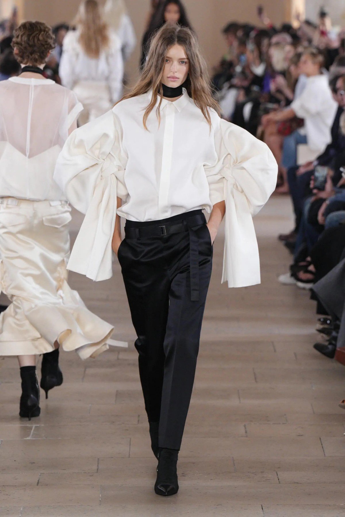 Sacai Spring 2027 examines clothing from the inside out Sacai Spring-Summer 2027 - Paris Fashion Week