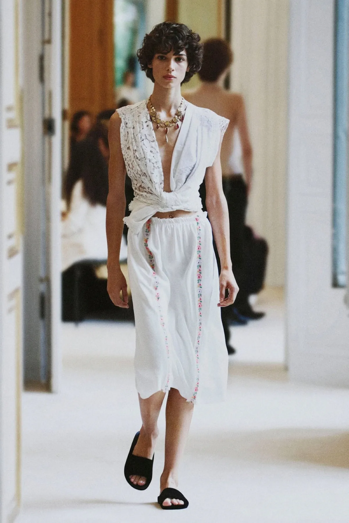 The Row Spring 2027 moves beyond minimalism with texture color and precise tailoring The Row Spring-Summer 2027 - Paris Fashion Week