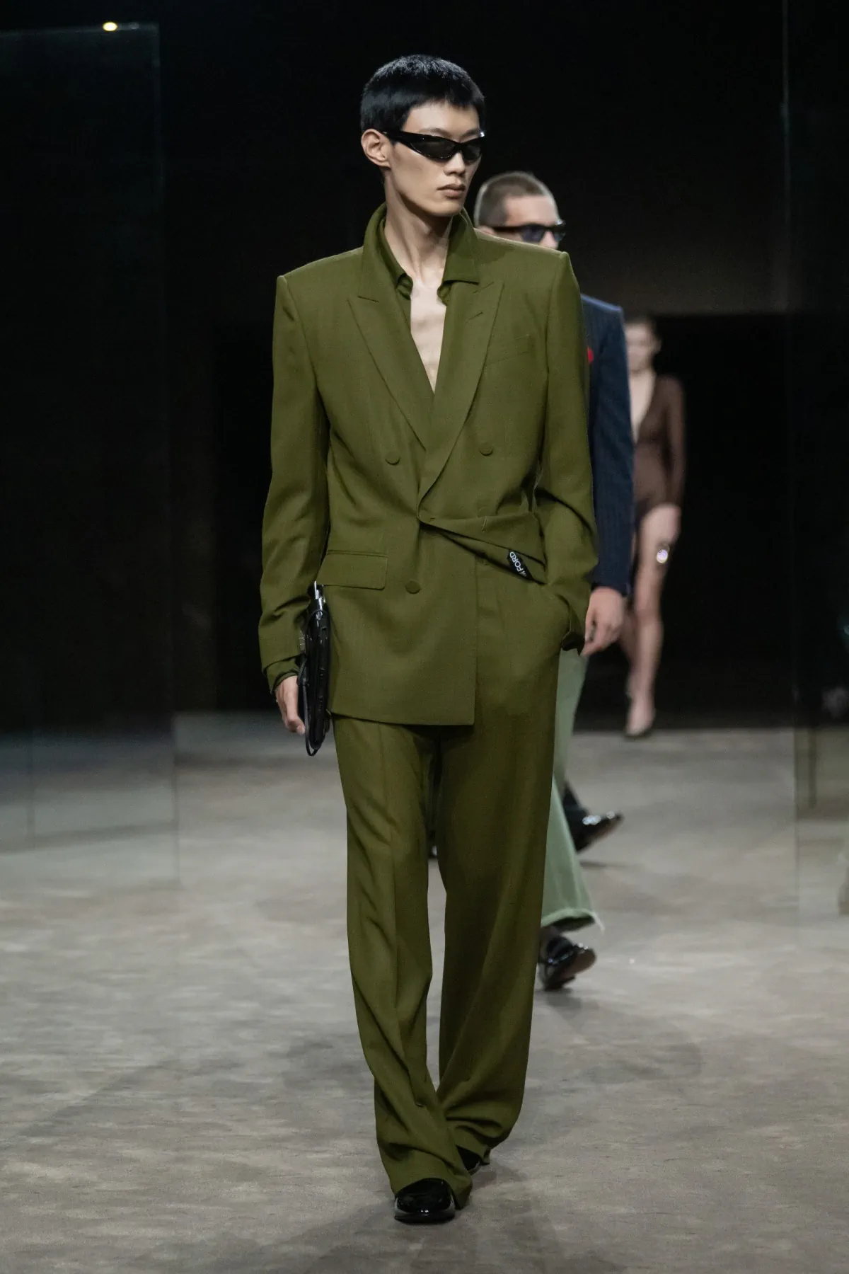 Haider Ackermann brings Tom Ford closer to the edge for Spring 2027 Tom Ford Spring-Summer 2027 - Paris Fashion Week